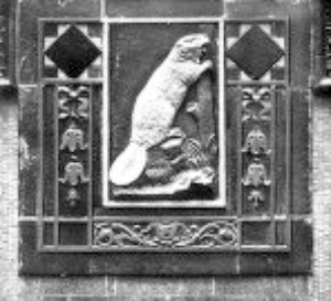 PLAQUE SHOWING BEAVER AT ASTOR PLACE STATION