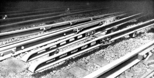 CONTACT RAILS, SHOWING END INCLINES